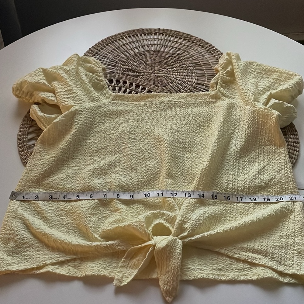 LOFT Women’s Seersucker Tie Front Top Yellow Large - Picture 5 of 9
